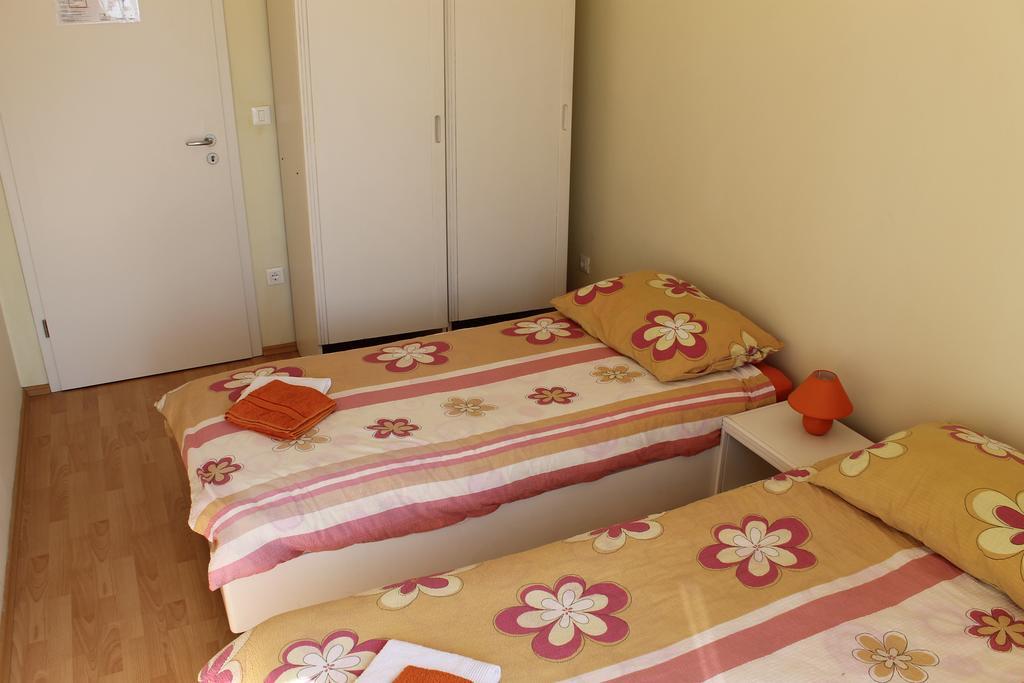 Apartment Franusic Čilipi Exteriör bild